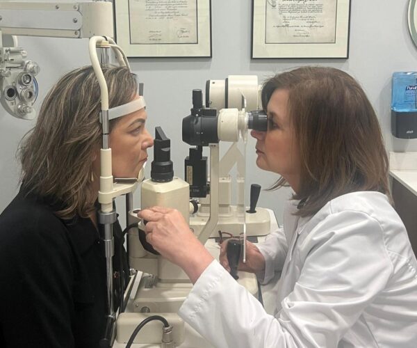 Oftalmología en Tijuana, Dra Marina lámpara de hendidura